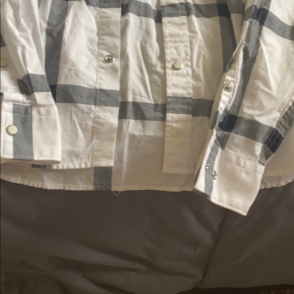 button down shirt - Picture 2 of 3